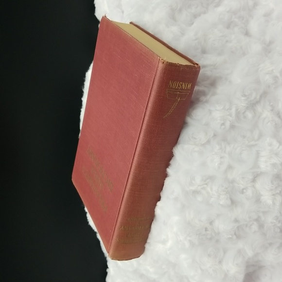 Peloubet's Bible Dictionary Red Hardcover Book - Picture 2 of 16